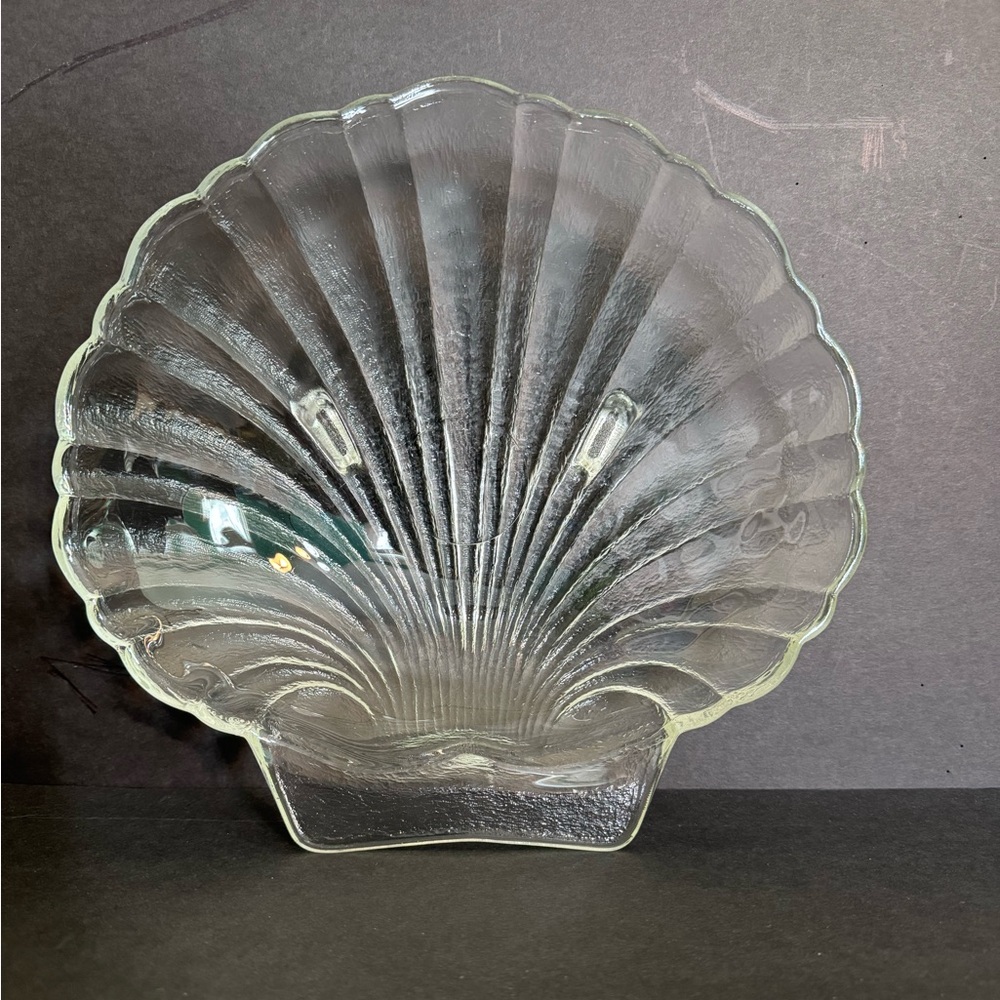Crystal Scallop Seashell  Footed Bowl /Serving Dish/ Decorative Accent 9"x5"x9"